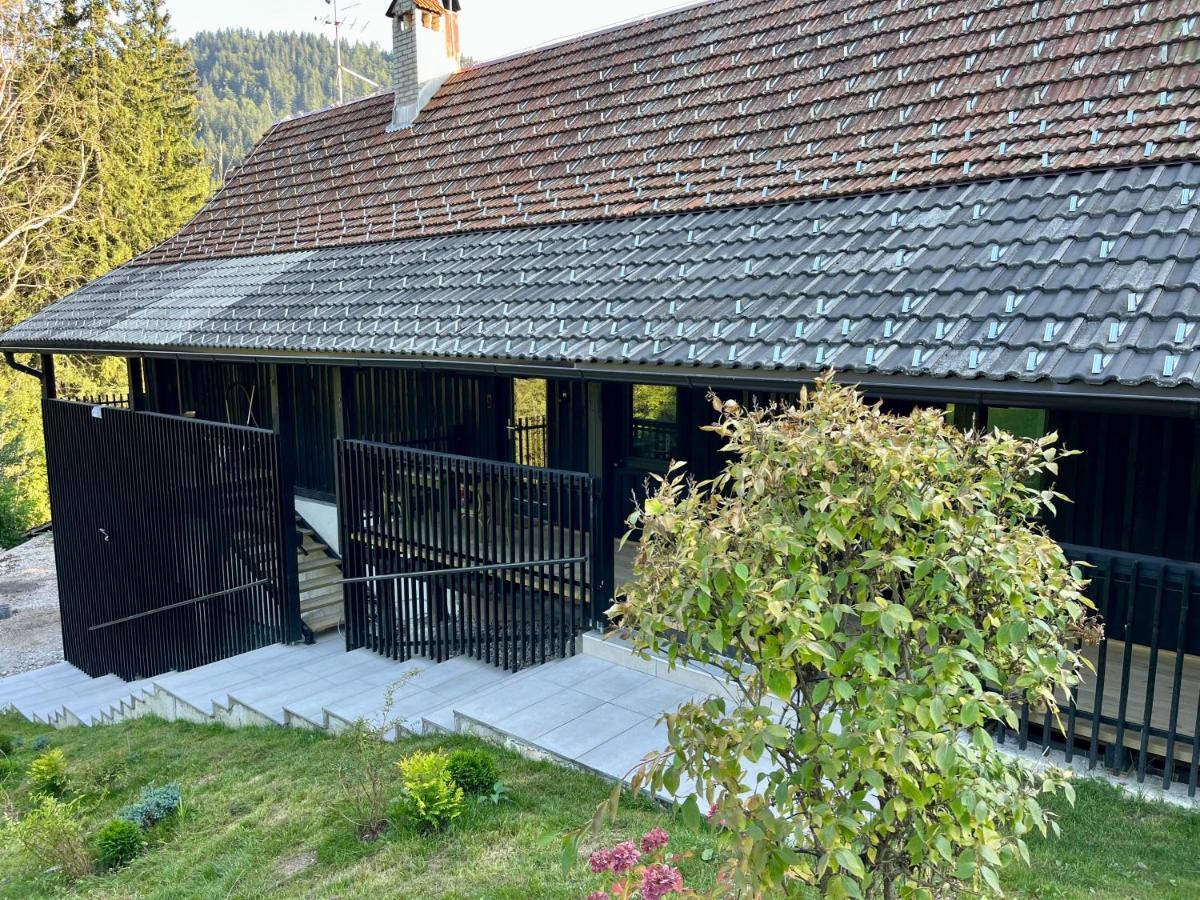Apartments Pri Fencu Jesenice Eksteriør bilde