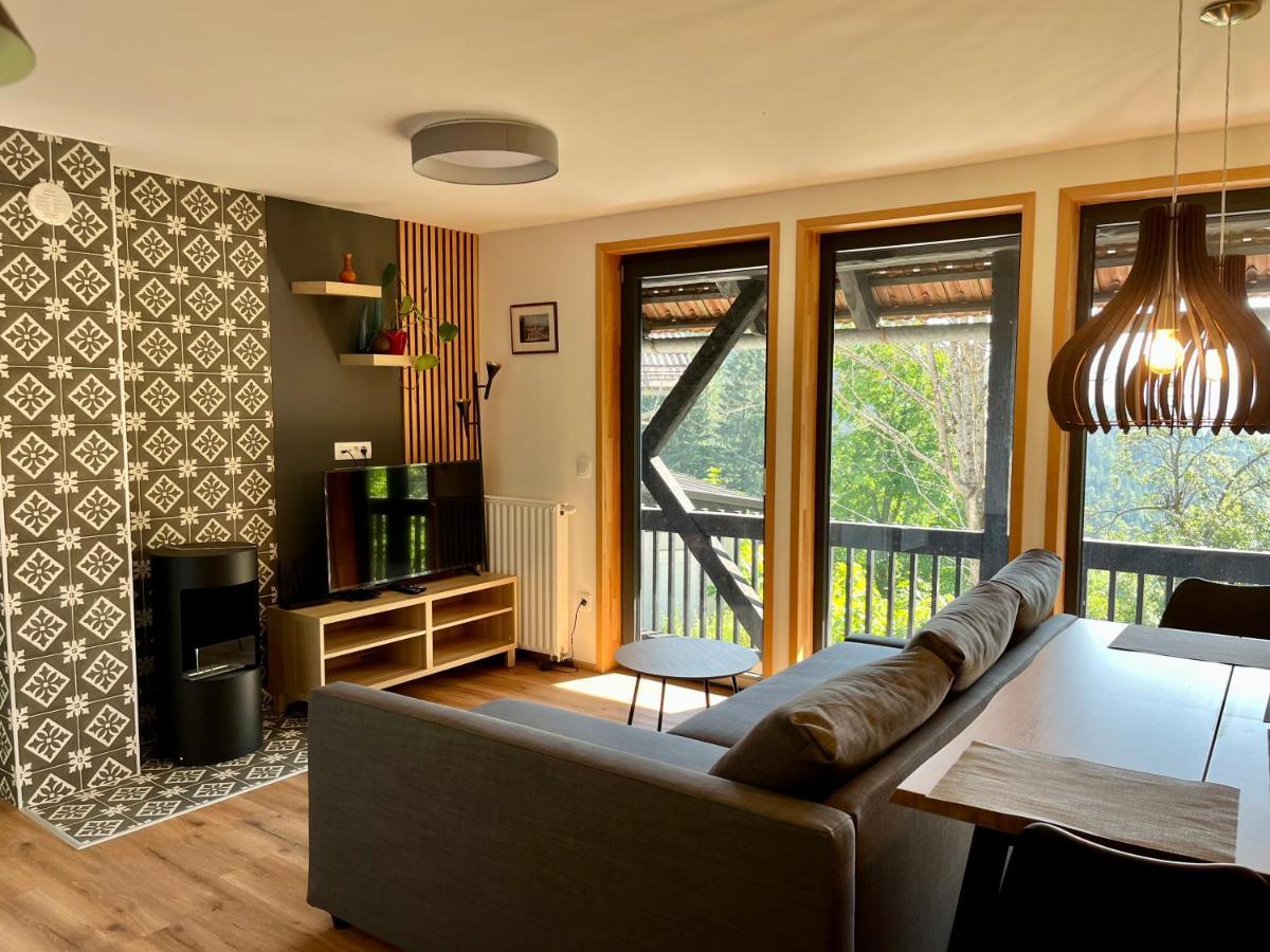 Apartments Pri Fencu Jesenice Eksteriør bilde