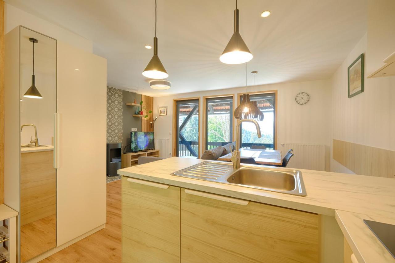 Apartments Pri Fencu Jesenice Eksteriør bilde