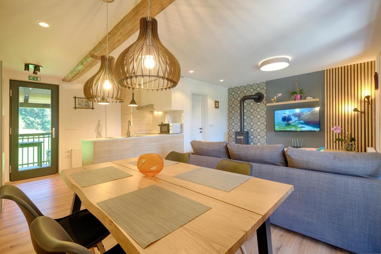 Apartments Pri Fencu Jesenice Eksteriør bilde
