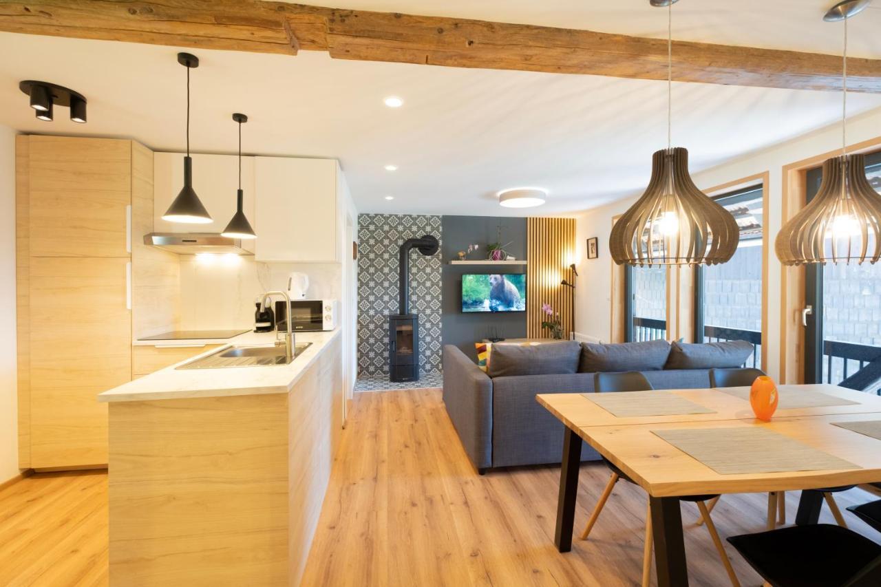 Apartments Pri Fencu Jesenice Eksteriør bilde