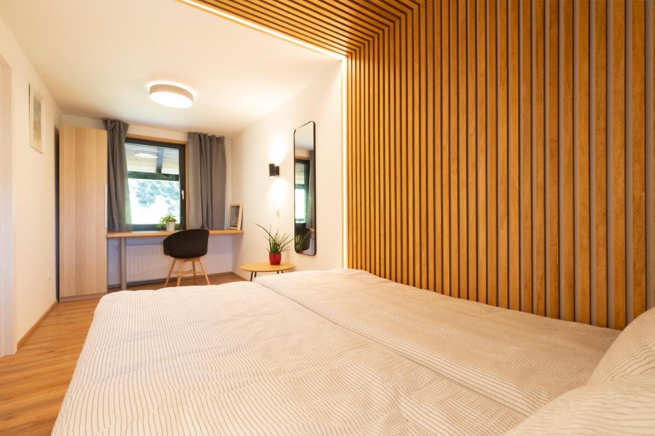 Apartments Pri Fencu Jesenice Eksteriør bilde