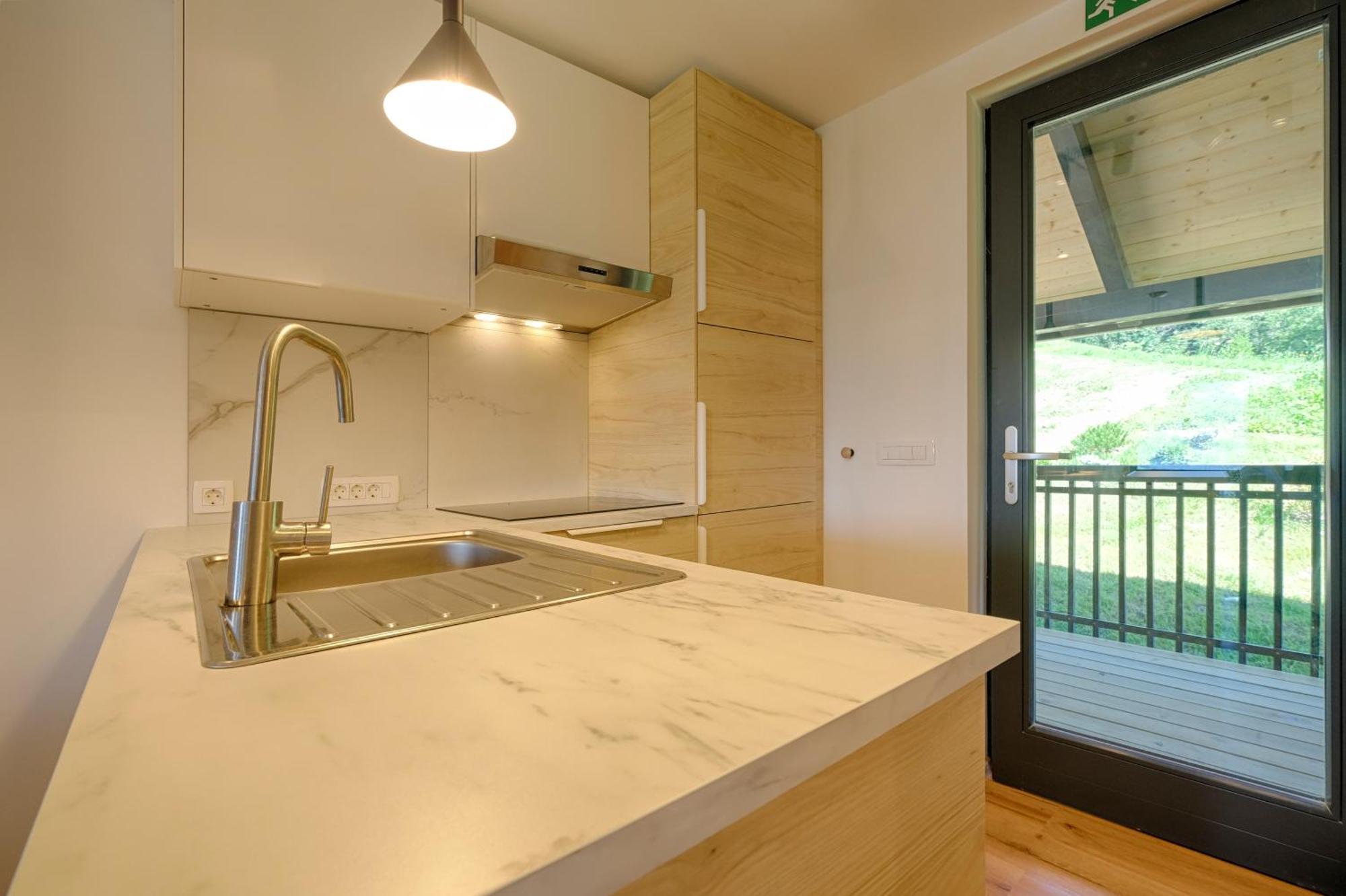 Apartments Pri Fencu Jesenice Eksteriør bilde