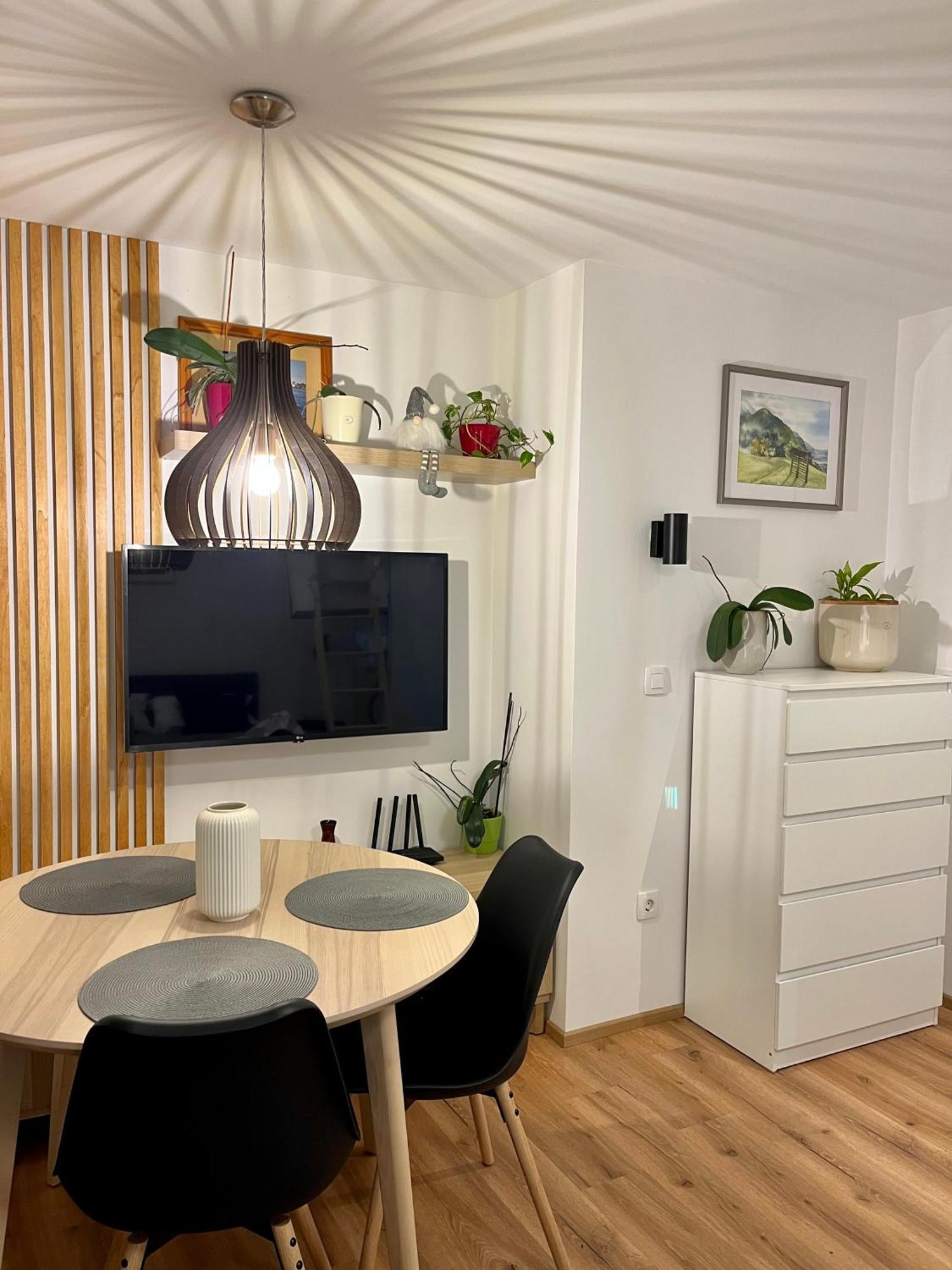 Apartments Pri Fencu Jesenice Eksteriør bilde